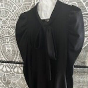 BLACK DRESS / TOP WITH BOW